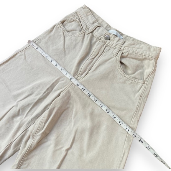 UNIQLO Cream Wide Leg Raw Hem Cropped Jeans | Size 25 - Picture 10 of 12
